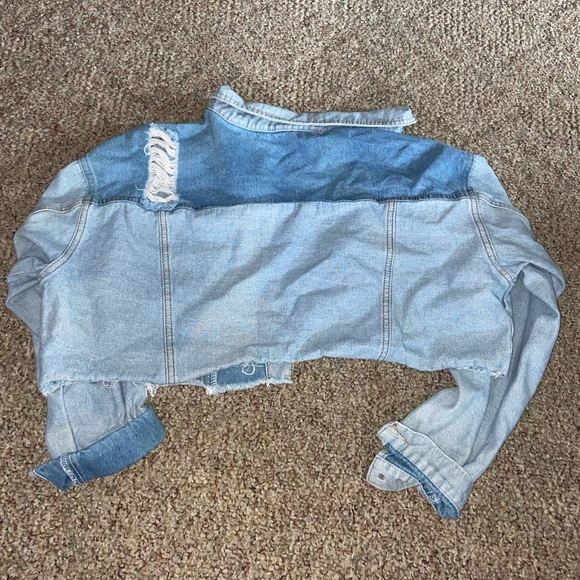 Cropped Jean Jacket - Picture 5 of 6